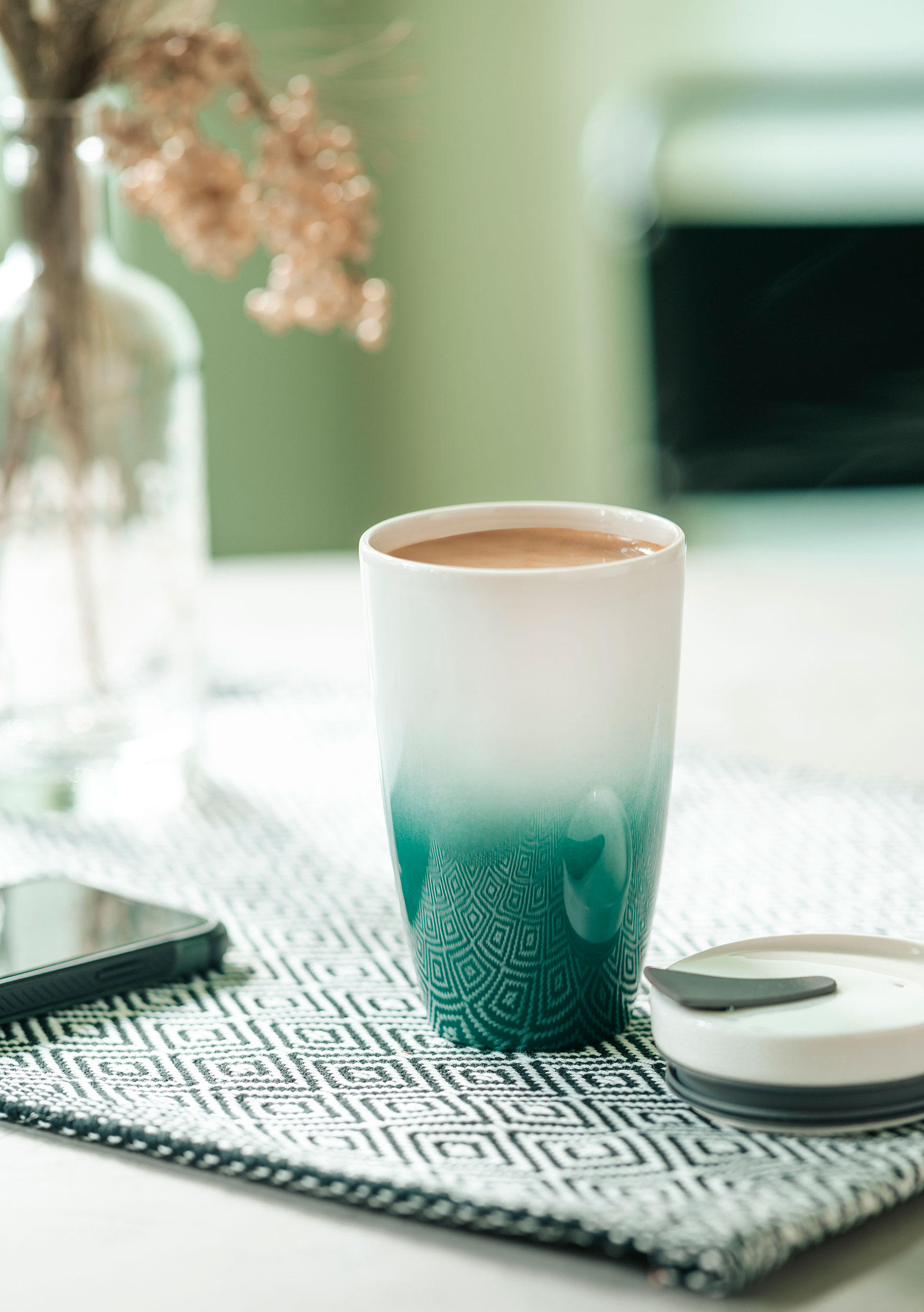 COFFEE-TO-GO-BECHER TO GO, TO STAY 0,35 L  - Dunkelgrün, Basics, Keramik/Kunststoff (350ml) - like.Villeroy & Boch