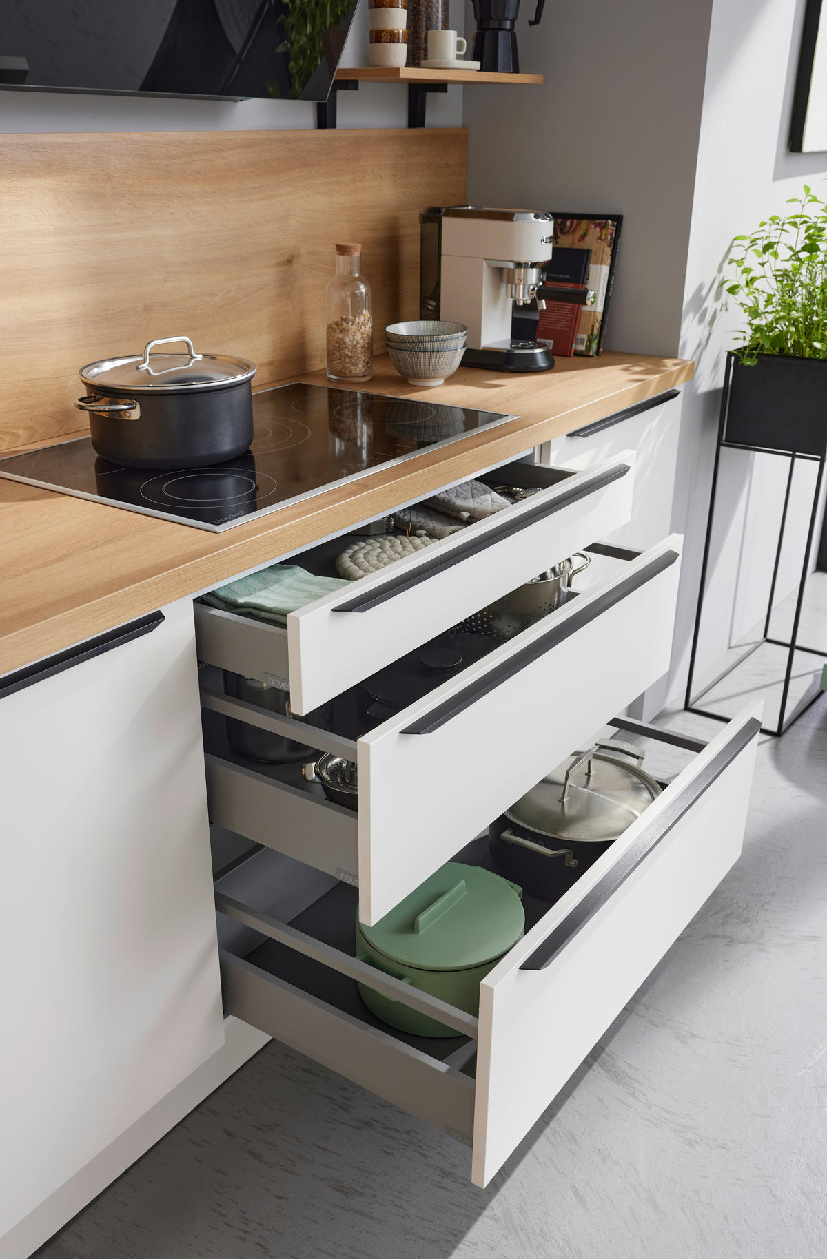 PLÁNOVATEĽNÁ KUCHYŇA - biela, Design, kompozitné drevo - Novel