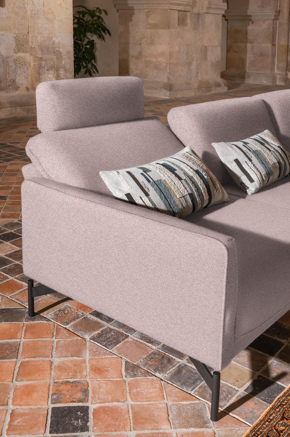 ECKSOFA in Flachgewebe, Struktur Rosa  - Anthrazit/Rosa, Design, Textil/Metall (254/230cm) - Johann Jakob