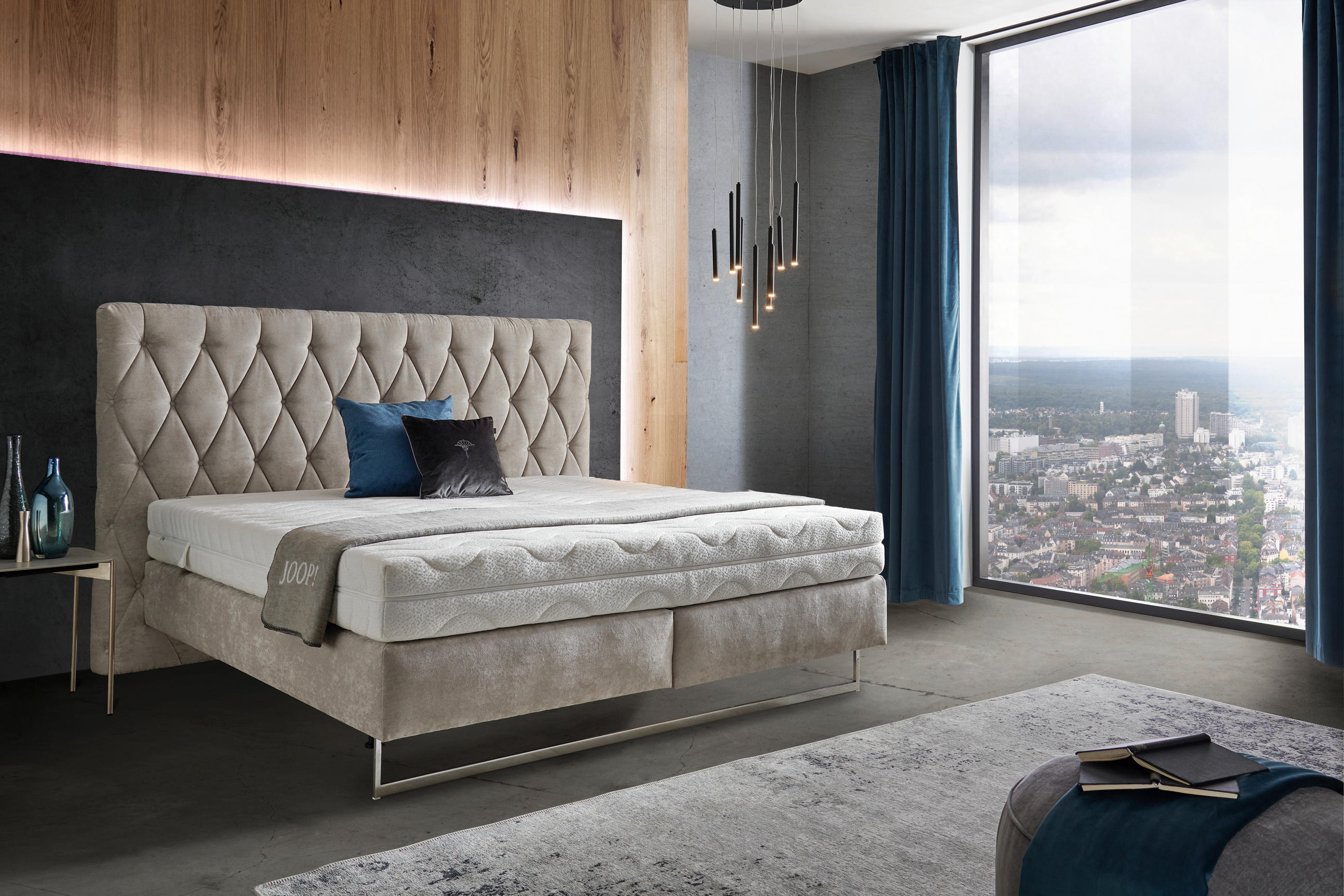 BOXSPRINGBETT 180/200 cm  in Hellgrau  - Chromfarben/Hellgrau, Design, Textil (180/200cm) - Joop!
