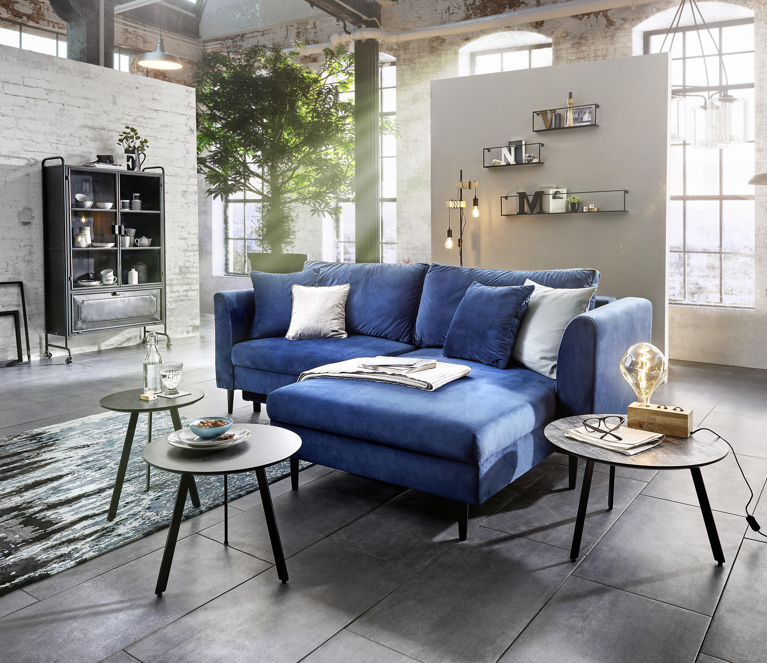 ECKSOFA Blau Velours  - Blau/Schwarz, Design, Holz/Textil (235/165cm) - Ti'me