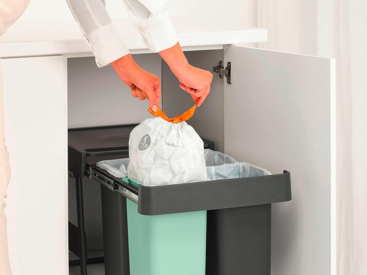 VGRADNI KOŠ ZA SMETI - zelena/antracit, Basics, umetna masa (40,4/39,6/48,1cm) - Brabantia