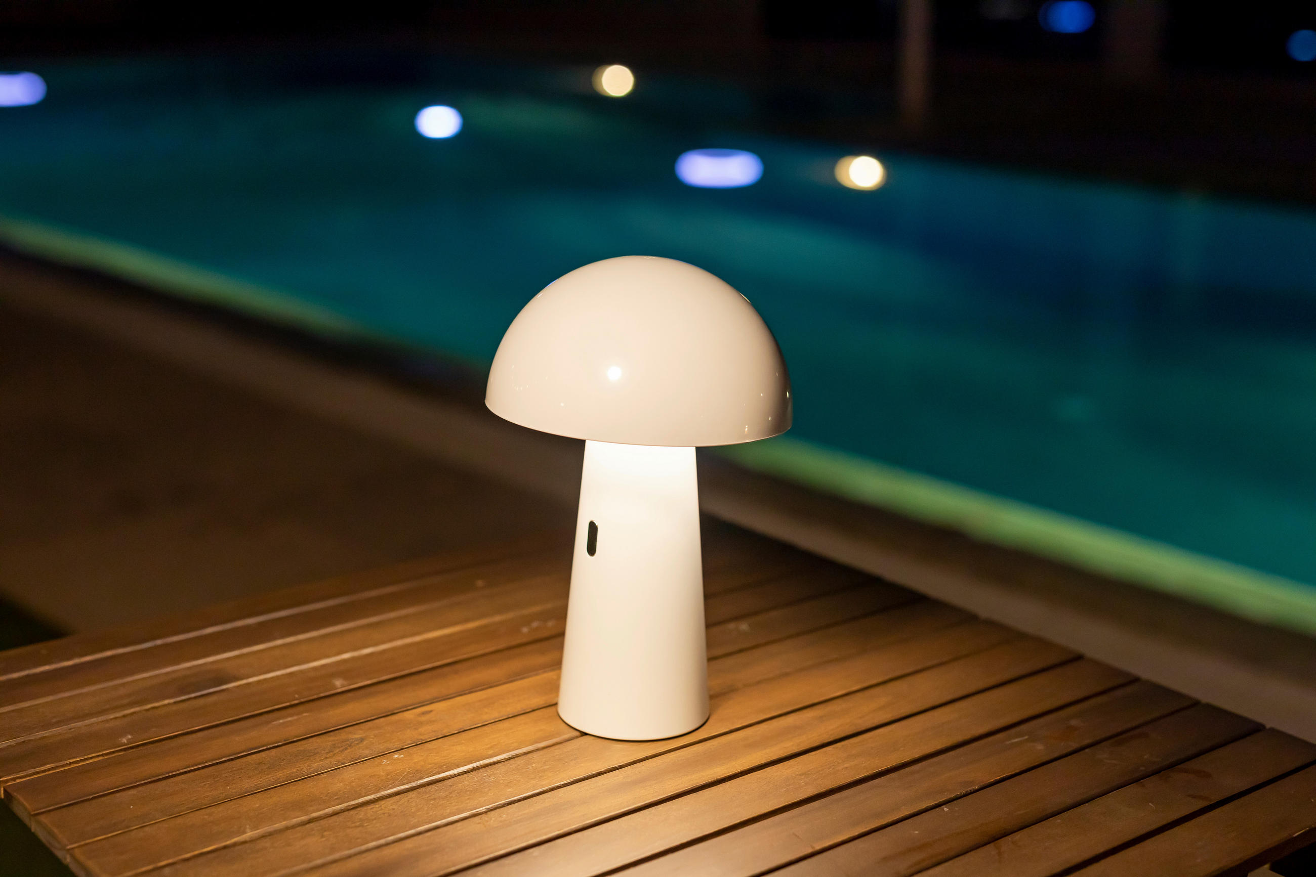 AKKU-TISCHLEUCHTE Shitake 16,5/25,5/16,5 cm   - Weiß, Design, Kunststoff (16,5/25,5/16,5cm) - New Garden