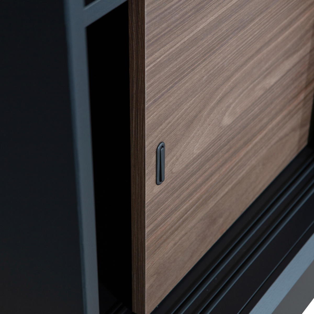VITRINE in massiv Kiefer Schwarz, Walnussfarben  - Nussbaumfarben/Walnussfarben, Design, Glas/Holz (125/200/57cm) - Livetastic