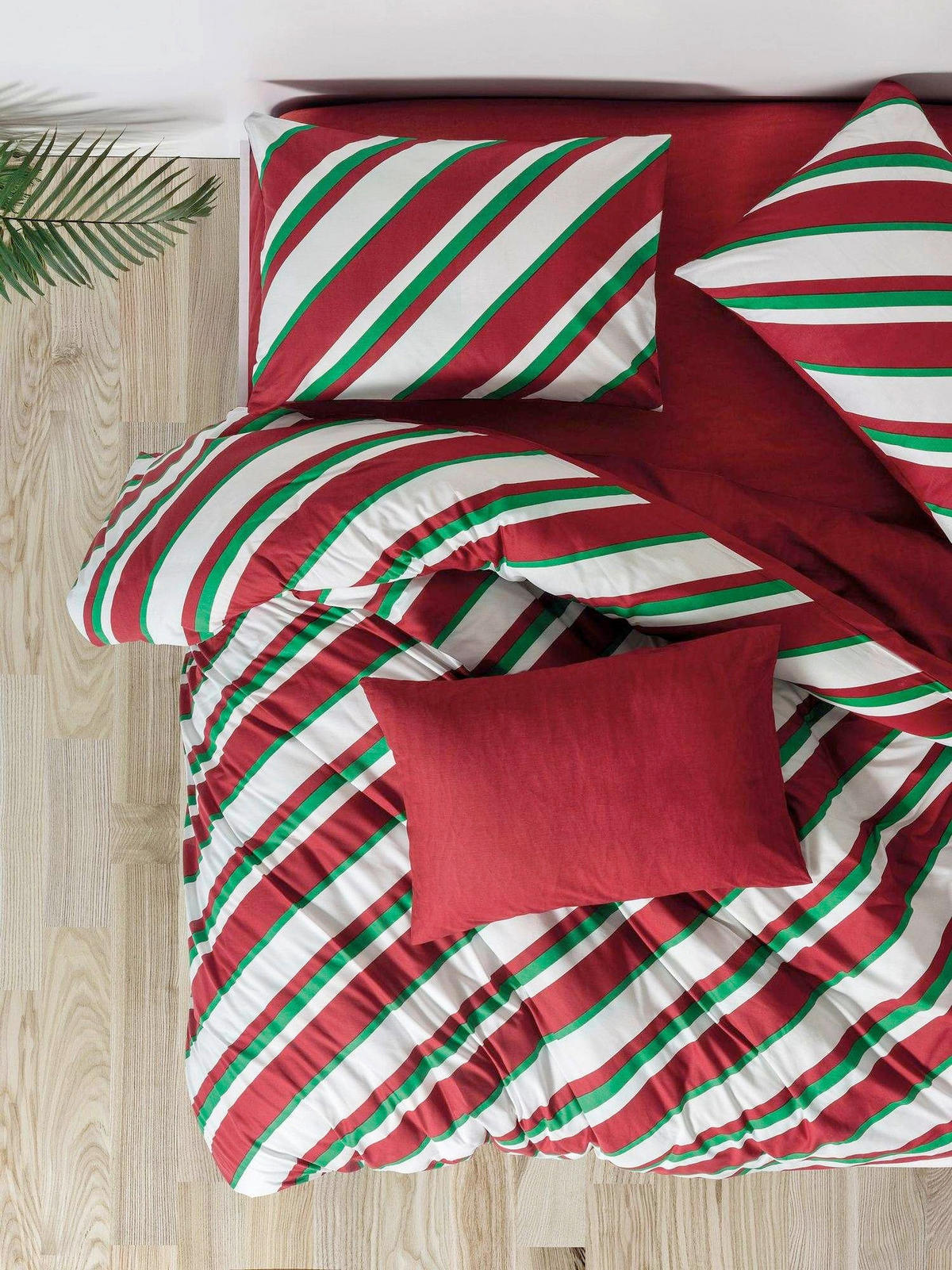 BETTWÄSCHE Merry - Red 200/200 cm  - Multicolor, Basics, Textil (200/200cm) - X-Mas
