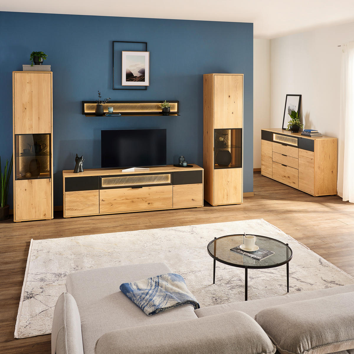 WOHNWAND  in Eiche Bianco, Schwarz 320/197,6/42 cm  - Eiche Bianco/Schwarz, Natur, Glas/Holz (320/197,6/42cm) - Linea Natura