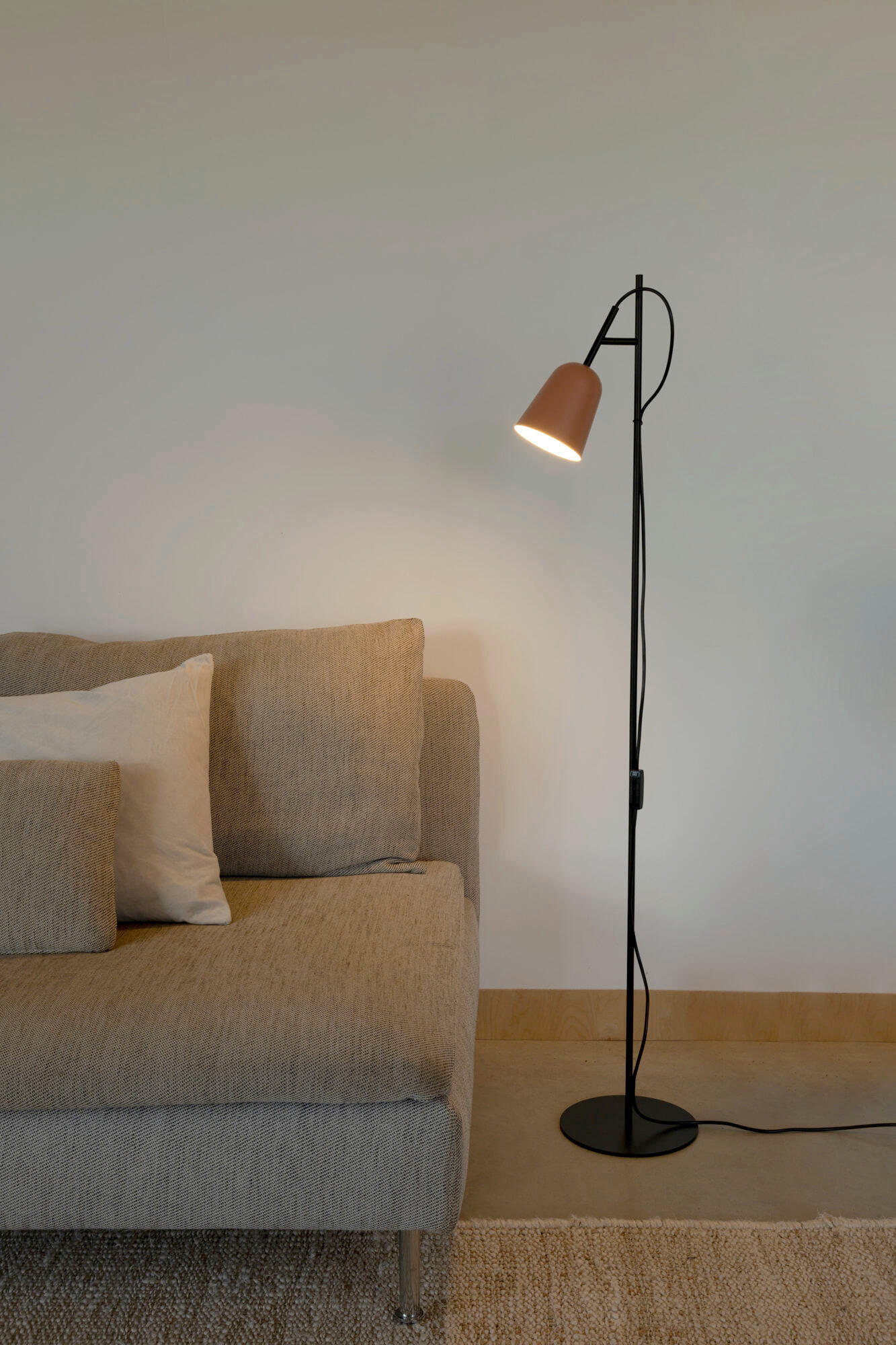 STEHLEUCHTE 22/31.7/132.5 cm   - Schwarz/Rosa, KONVENTIONELL, Metall (22/31.7/132.5cm)