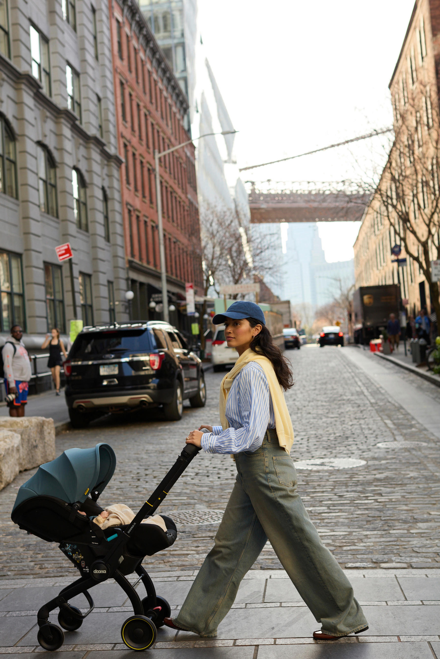 Thumbnail - Doona Babyschale Doona X, Waldgrün, Kunststoff, Textil, 44x45.6x72.3 cm, EN 1888, ECE R 129 i-Size, 5-Punkt-Gurtsystem, ...