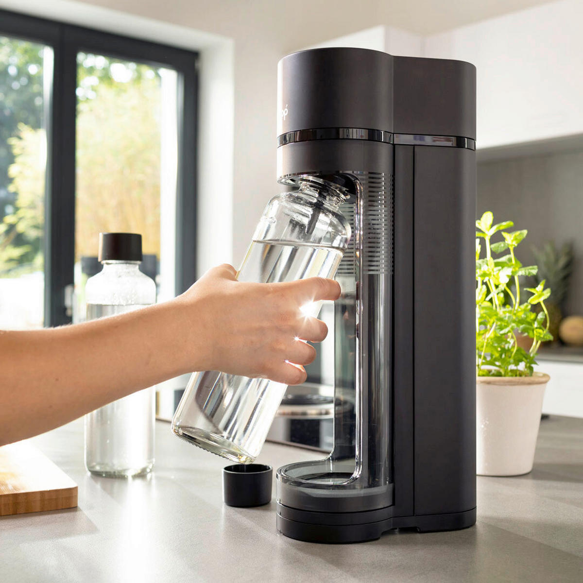 WASSERSPRUDLER Logan  - Schwarz Hochglanz, Basics, Glas/Kunststoff (11.2/42.6/18.8cm) - Sodapop