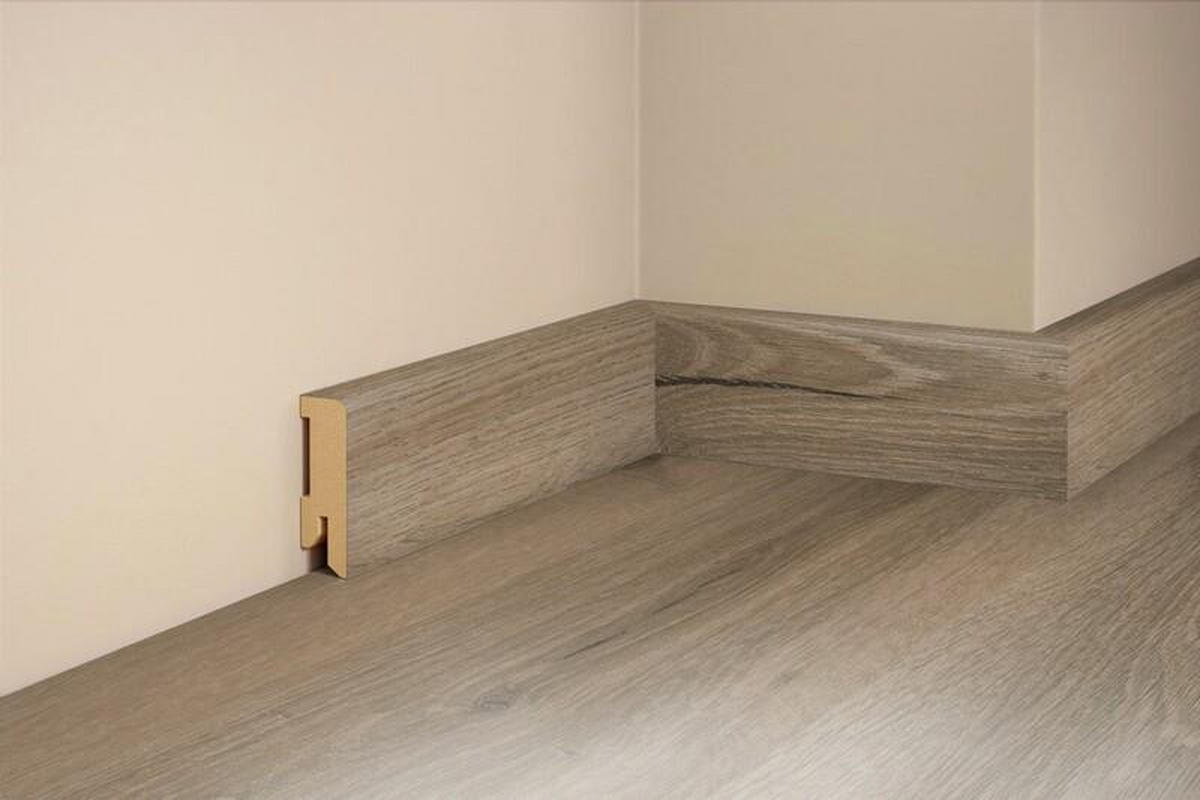 SOCKELLEISTE, Eiche Victoria Eichefarben  - Eichefarben, Basics, Holz (220cm) - Tilo