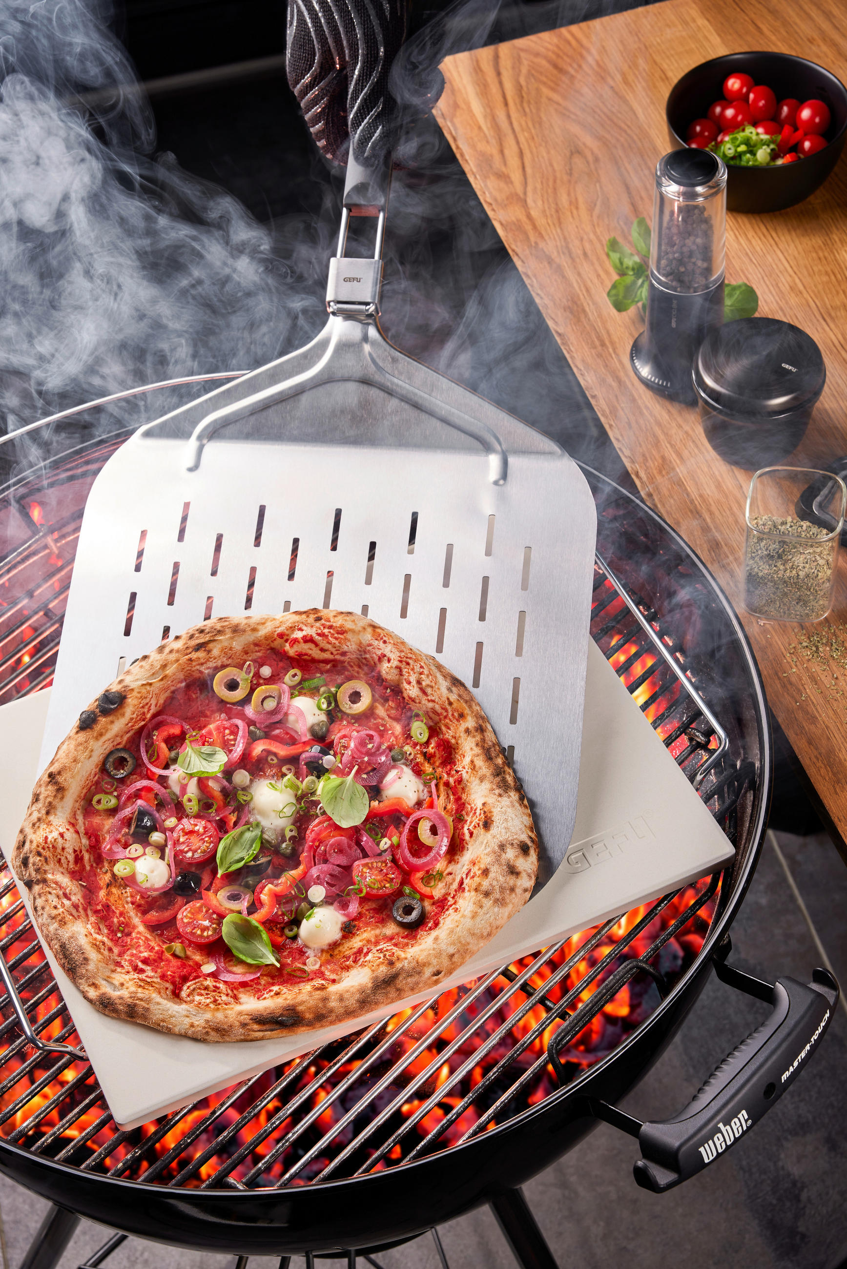 LOPATICA ZA PIZZU  - boje oplemenjenog čelika/crna, Basics, metal/plastika (63,5/32/7cm) - Gefu