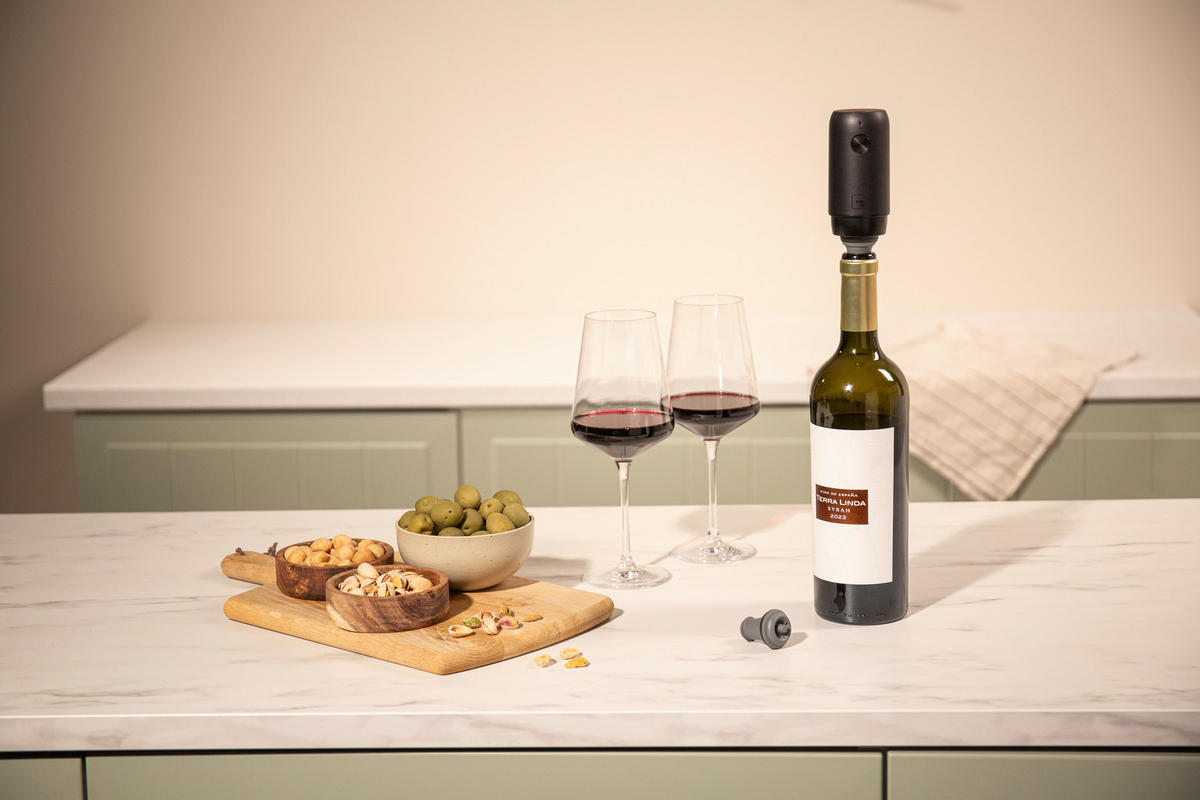 PUMPA ZA VINO    - tamno siva, Basics, metal/plastika (19.8/10.8/5.8cm) - Vacu Vin