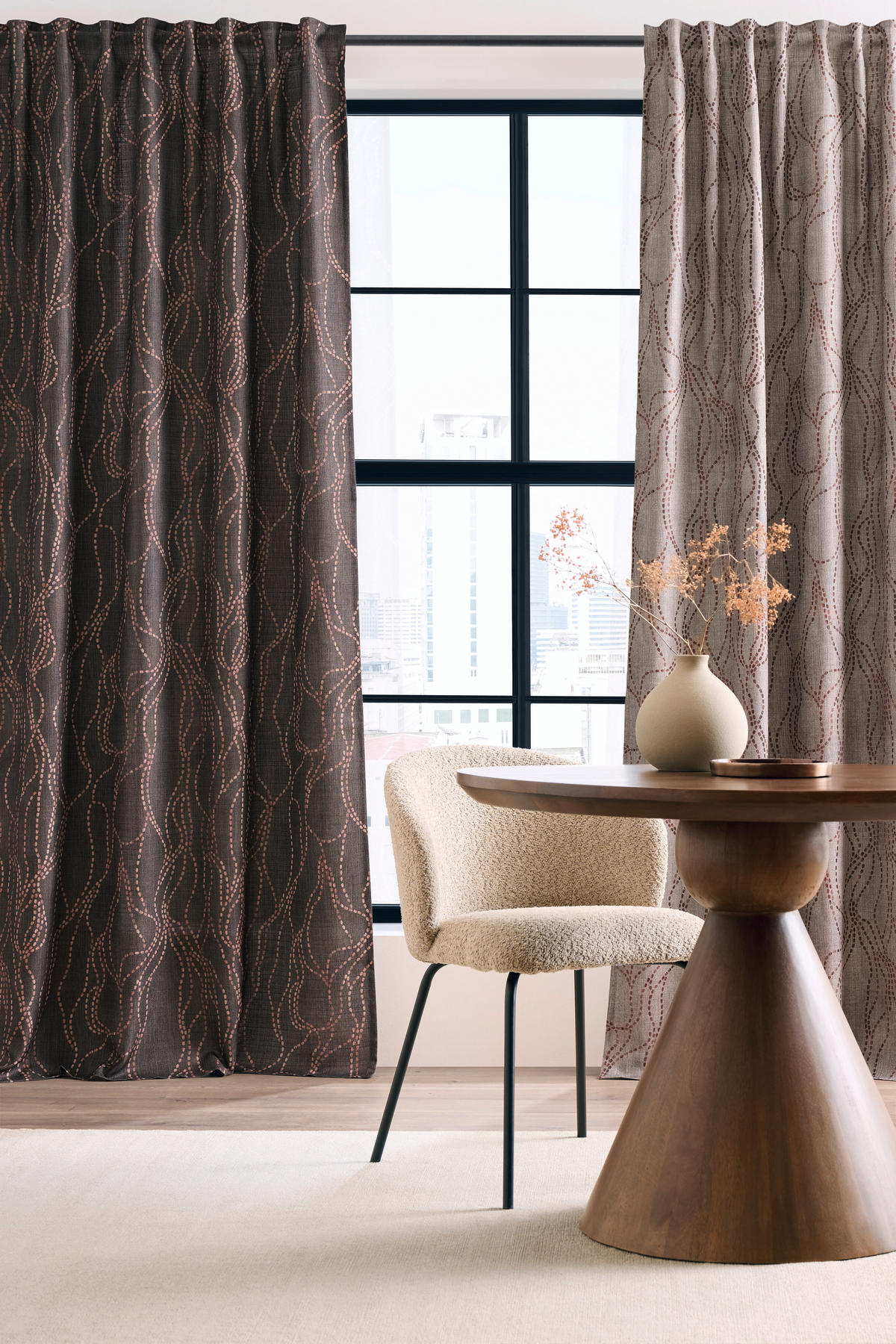 GARDINLÄNGD ej transparent  - brun, Klassisk, textil (140/245cm) - Esposa