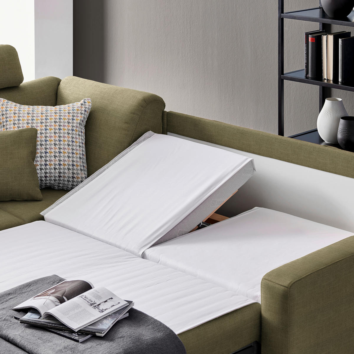 ECKSOFA in Chenille Olivgrün  208/227 cm  - Alufarben/Olivgrün, KONVENTIONELL, Textil/Metall (208/227cm) - Sedda