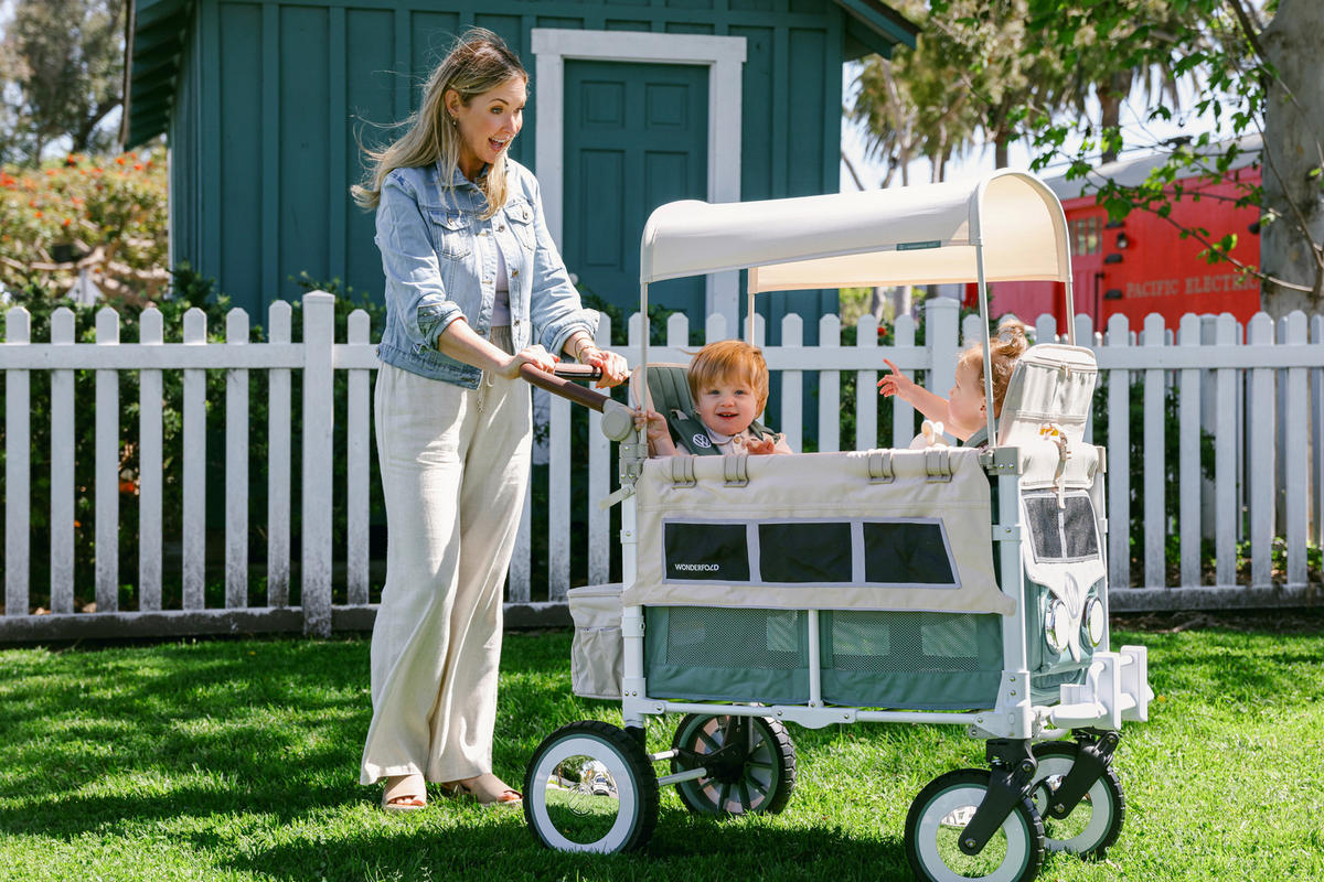 BOLLERWAGEN  VW2 VOLKSWAGEN STROLLER WAGON   - Salbeigrün/Beige, LIFESTYLE (63.5/128.27/137.16cm) - WONDERFOLD