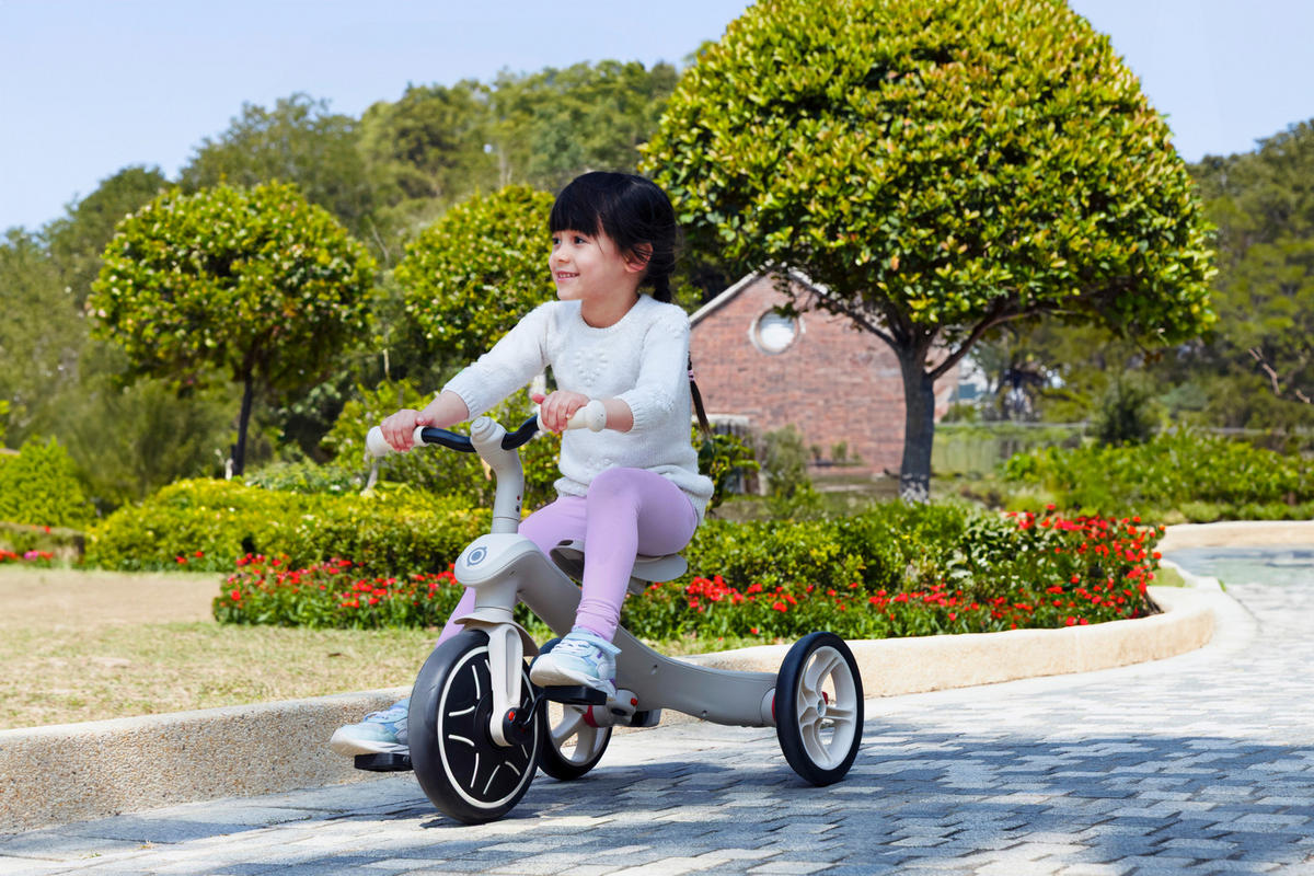 DREIRAD EXPLORER TRIKE 4in1 ECO  - Perlmutt, Basics, Kunststoff (95/47/97.5cm) - GLOBBER