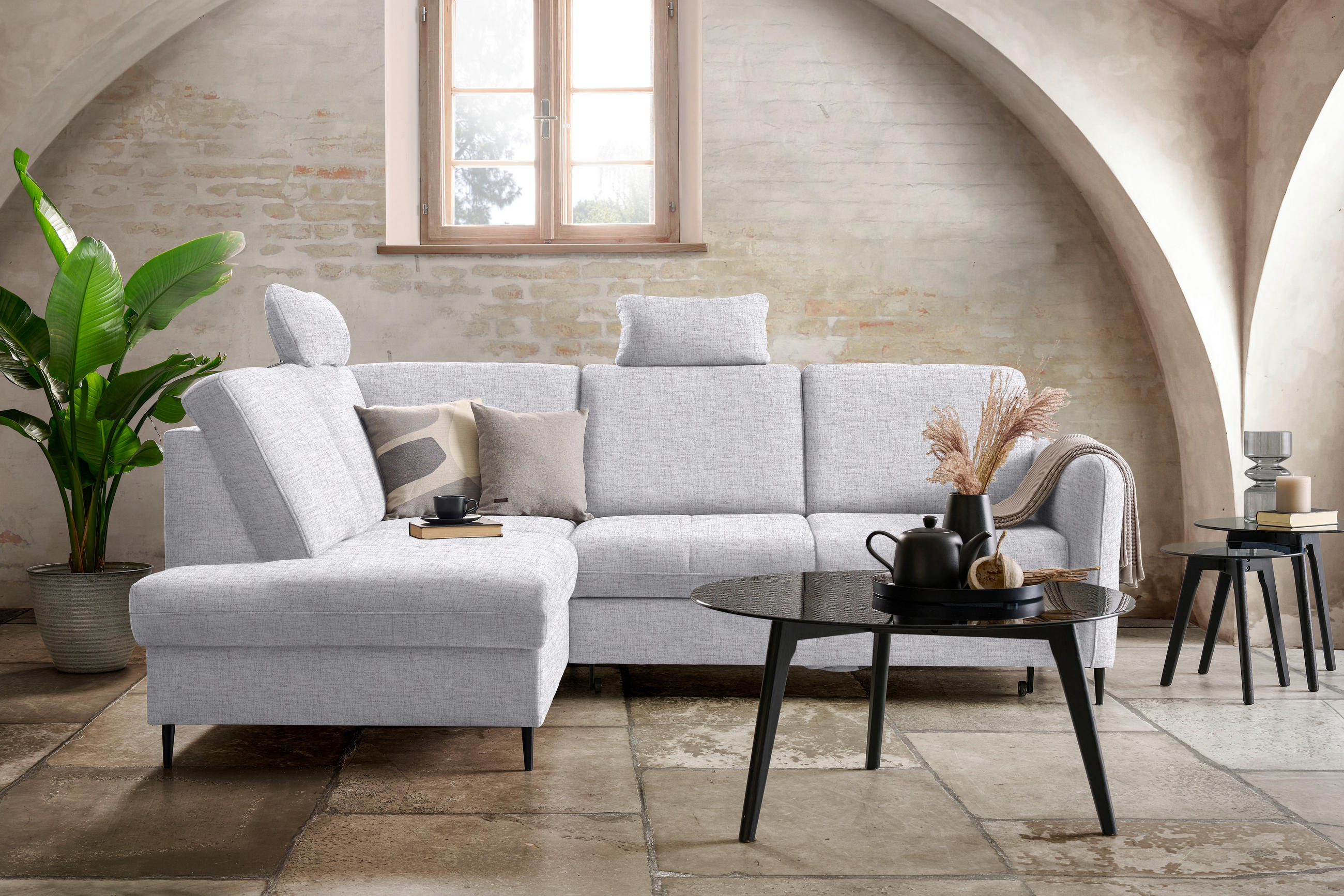 ECKSOFA in Chenille Hellgrau  - Hellgrau/Schwarz, Modern, Holz/Textil (184/241cm) - Carryhome