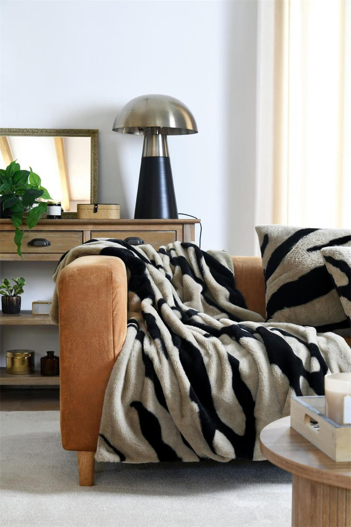 UKRASNI JASTUČIĆ   COZY  - crna/taupe, Basics, tekstil (45/45cm)