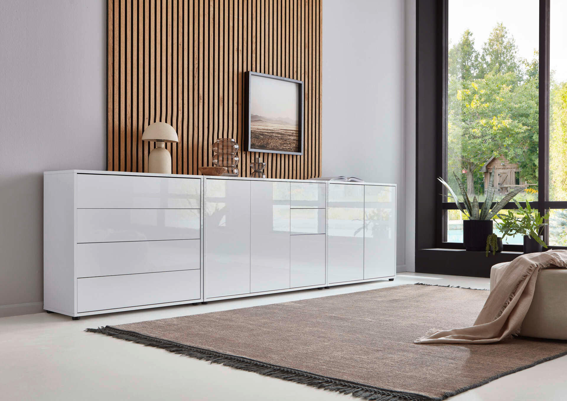 SIDEBOARD 263,5/73/33 cm  in Weiß, Weiß Hochglanz  - Weiß Hochglanz/Schwarz, MODERN, Holzwerkstoff/Kunststoff (263,5/73/33cm) - MID.YOU
