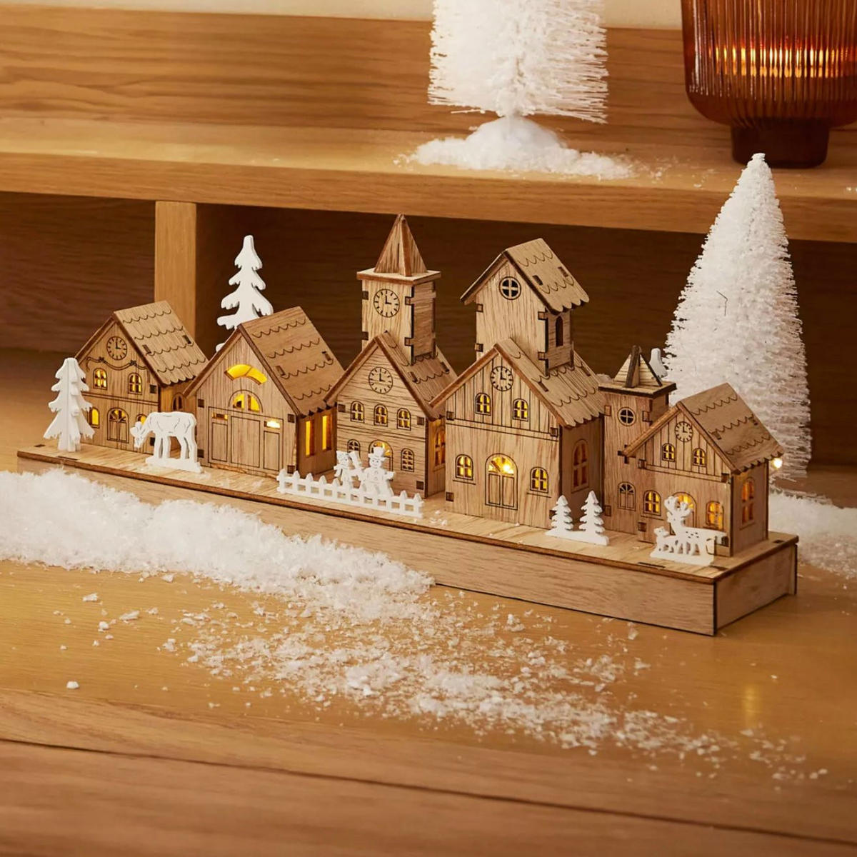 LED-WEIHNACHTSFIGUR - (8,00/30,00/13,50cm)
