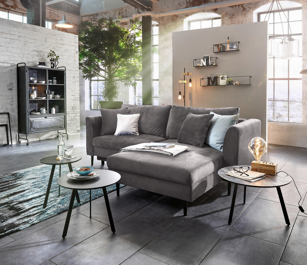 ECKSOFA Grau Velours  - Schwarz/Grau, Design, Holz/Textil (235/165cm) - Ti'me