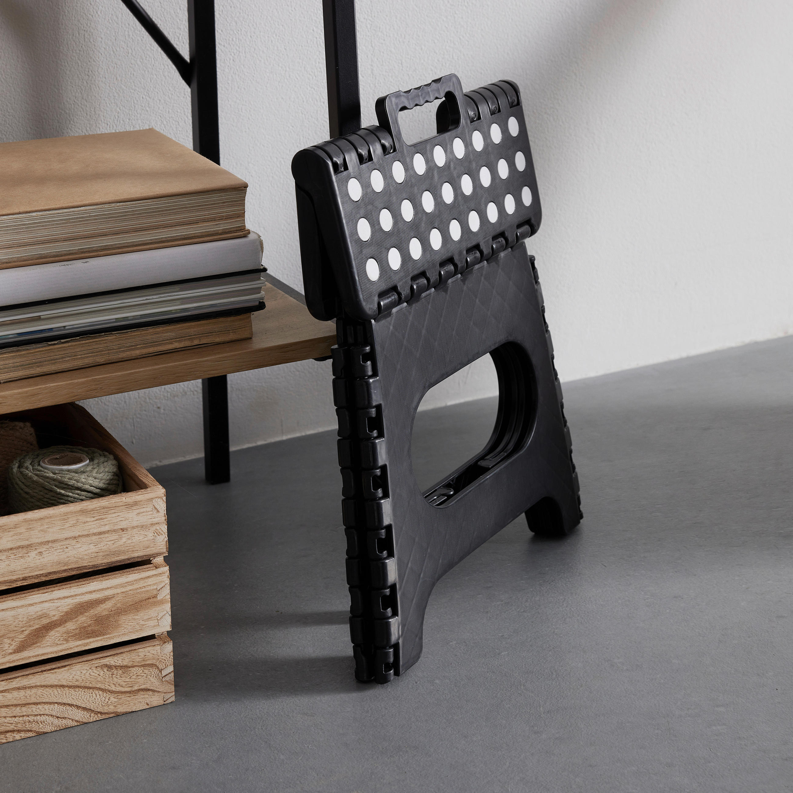 KLAPPHOCKER Schwarz  - Schwarz, KONVENTIONELL, Kunststoff (34/27/26cm)