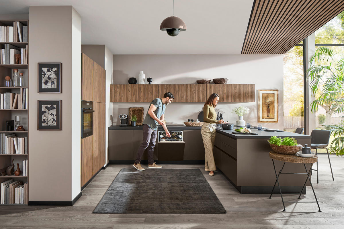 EINBAUKÜCHE   - Braun, Design, Holzwerkstoff - Dieter Knoll