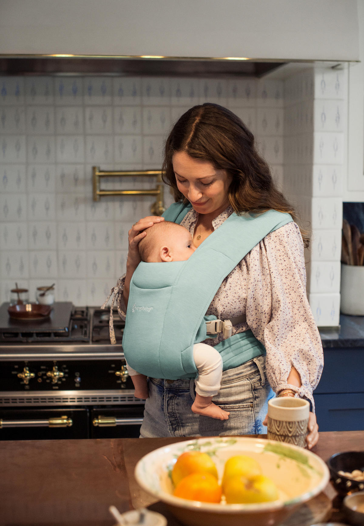 BABYTRAGE Embrace  - Jadegrün, Basics, Textil (17,4/12,4/26,5cm) - Ergo Baby