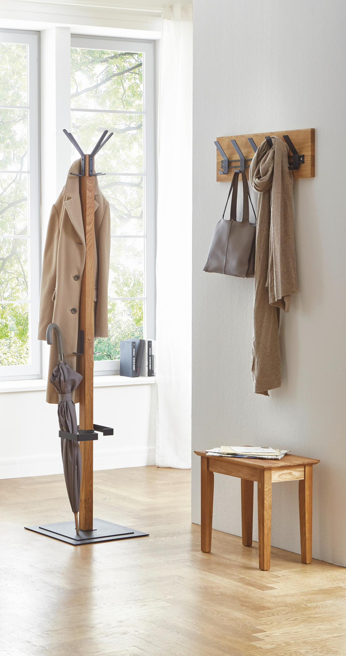 GARDEROBENSTÄNDER in Schwarz, Eichefarben 40/180/40 cm   - Eichefarben/Schwarz, KONVENTIONELL, Holz/Metall (40/180/40cm)