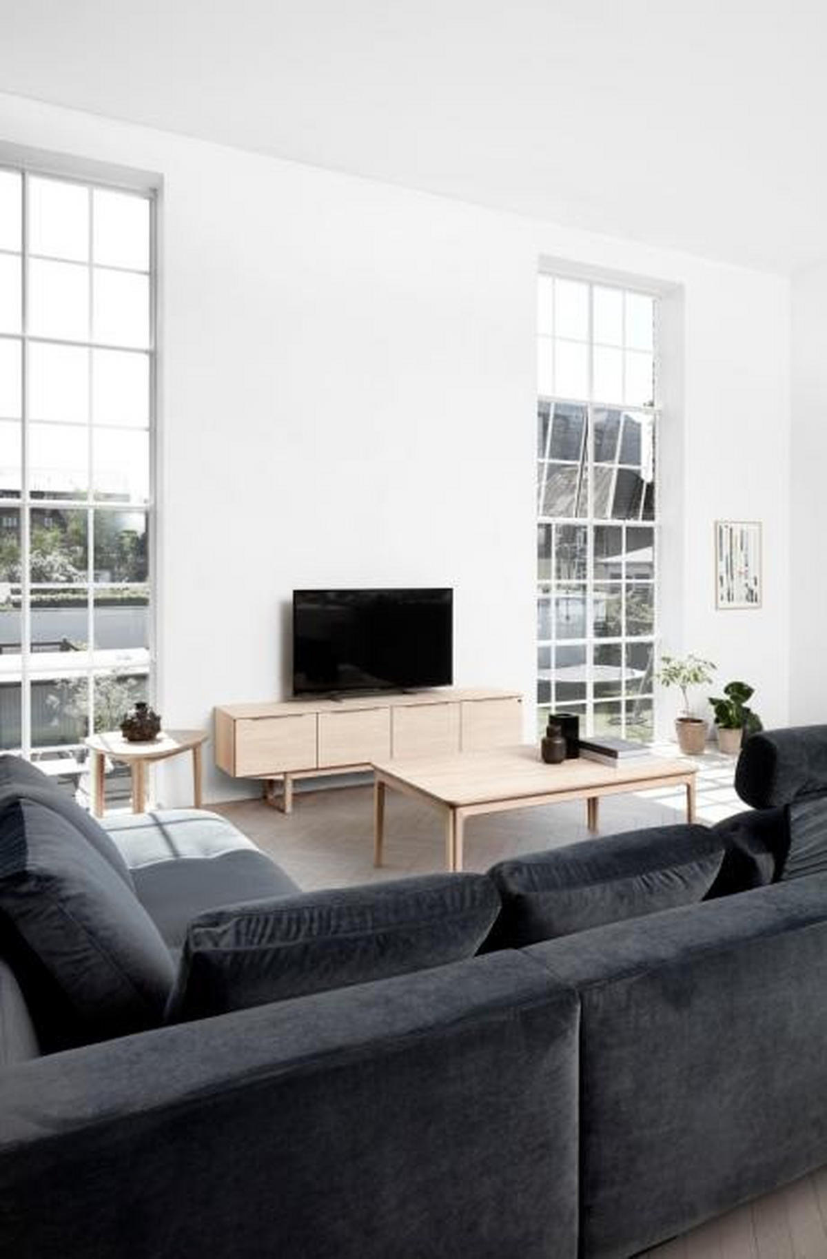 TV-BÄNK  194/58/40 cm  möbler i samma serie finns att köpa till, stående, finns i olika träslag, finns i olika trädekorer  - ek Bianco, Design, trä (194/58/40cm) - Skovby