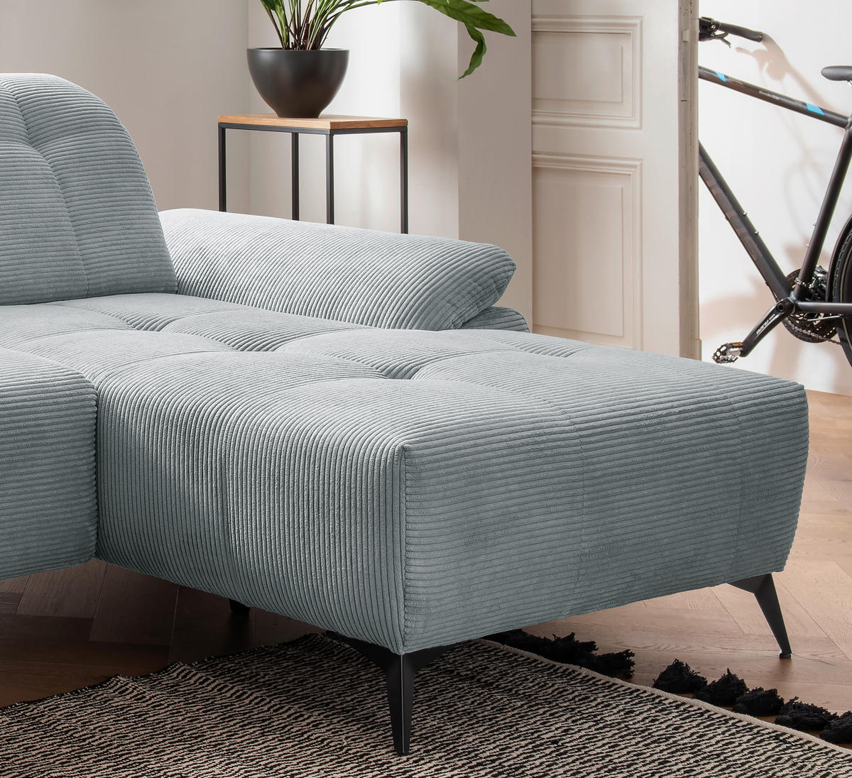 ECKSOFA FIORE in Cord Hellblau Kopfteilverstellung, Sitzvorzug  280/180 cm  - Schwarz/Hellblau, MODERN, Textil/Metall (280/180cm) - Livetastic