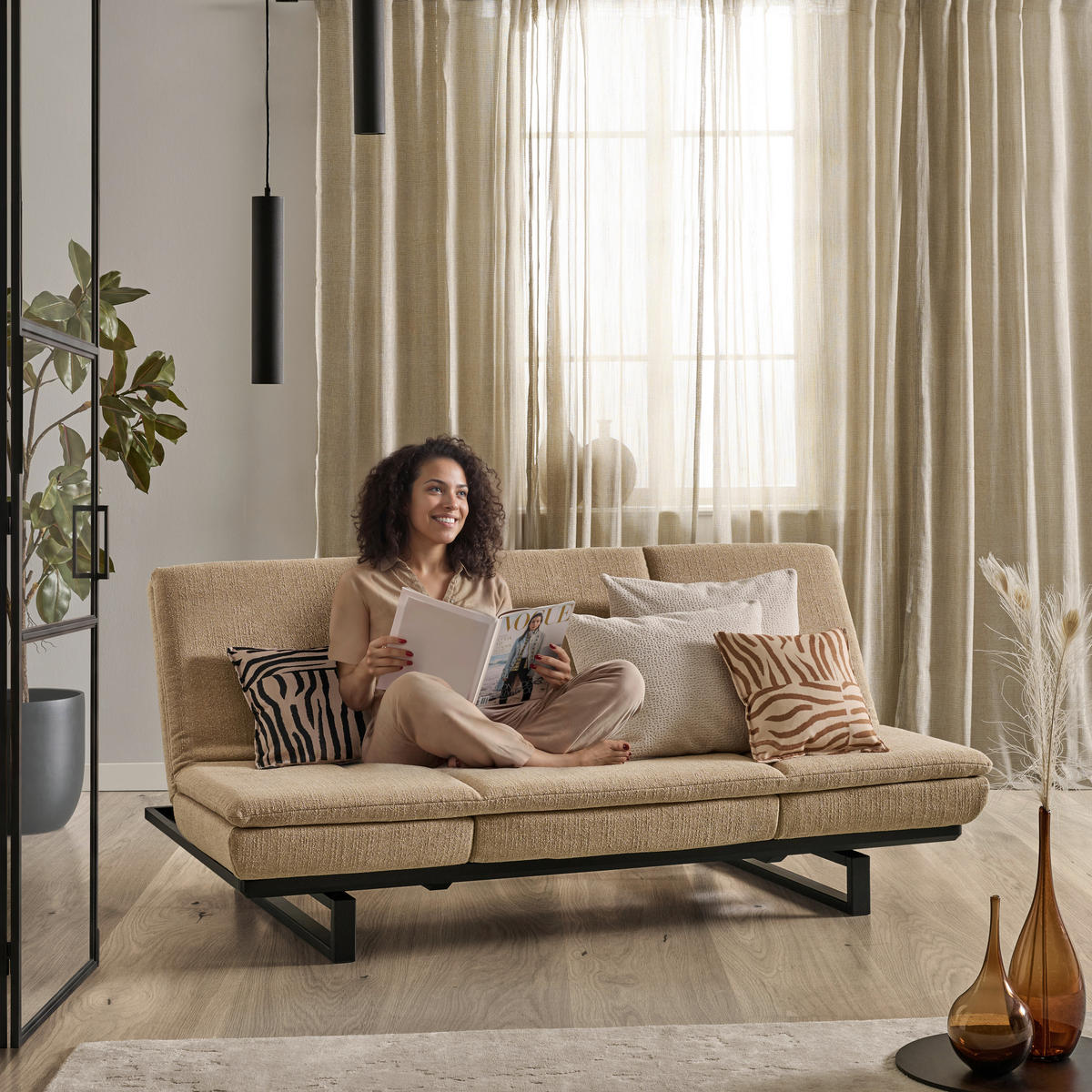 SCHLAFSOFA  in Flachgewebe Beige  - Beige/Schwarz, Design, Holz/Textil (201/80/120cm) - Joka
