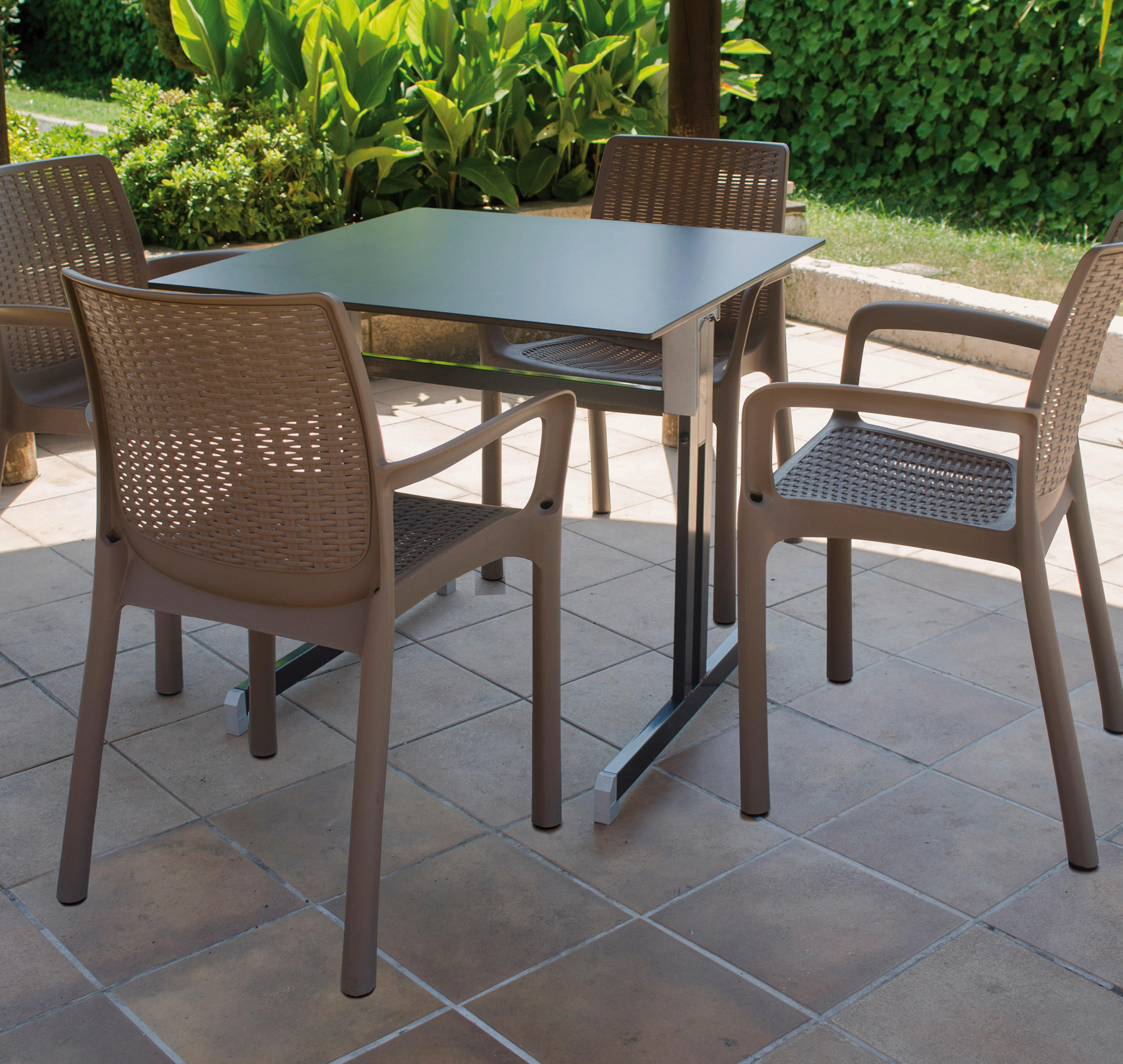 GARTENTISCH Holzwerkstoff Anthrazit quadratisch  - Anthrazit, MODERN, Holzwerkstoff/Metall (80/80/71cm) - Gardenson