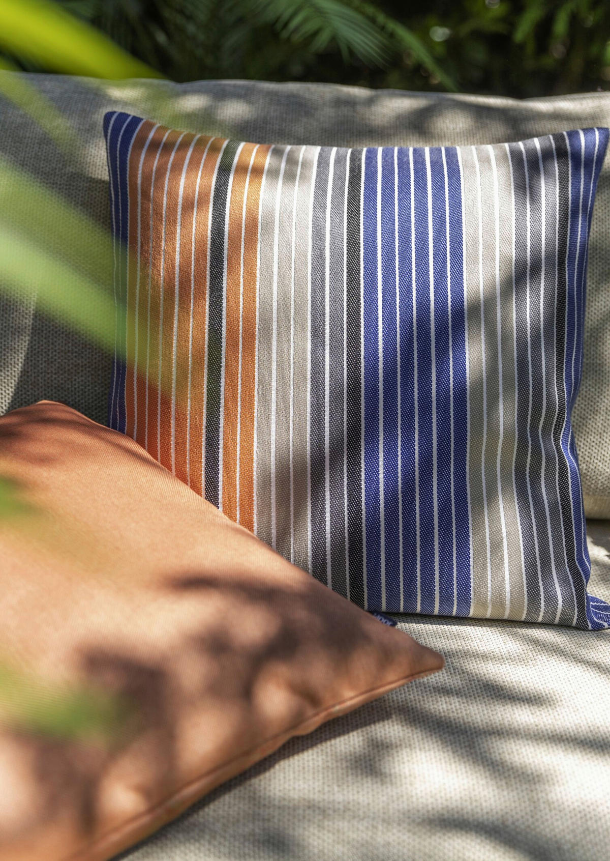 OUTDOOR-KISSEN  - Blau/Schwarz, Design, Textil (50/50cm) - Joop!