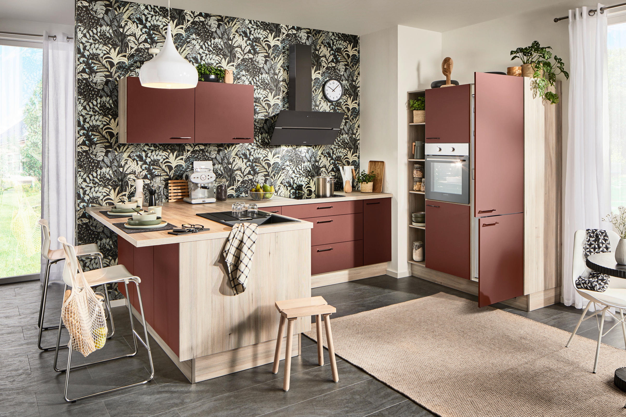 ECKKÜCHE  in Rot, Tannenholzfarben  - Rot/Tannenholzfarben, Design, Holzwerkstoff/Metall (121,6/280/150cm) - Xora