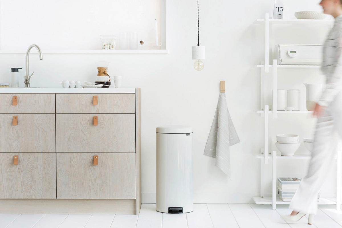 ABFALLEIMER 30 l  Metall  - Weiß, Design, Kunststoff/Metall (29,3/67,9/38cm) - Brabantia