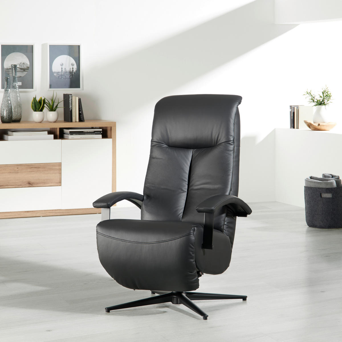 POČIVALNIK,  črna, barve aluminija kovina, tekstil, usnje - črna/barve aluminija, Design, kovina/tekstil (68/112/86cm) - Cantus