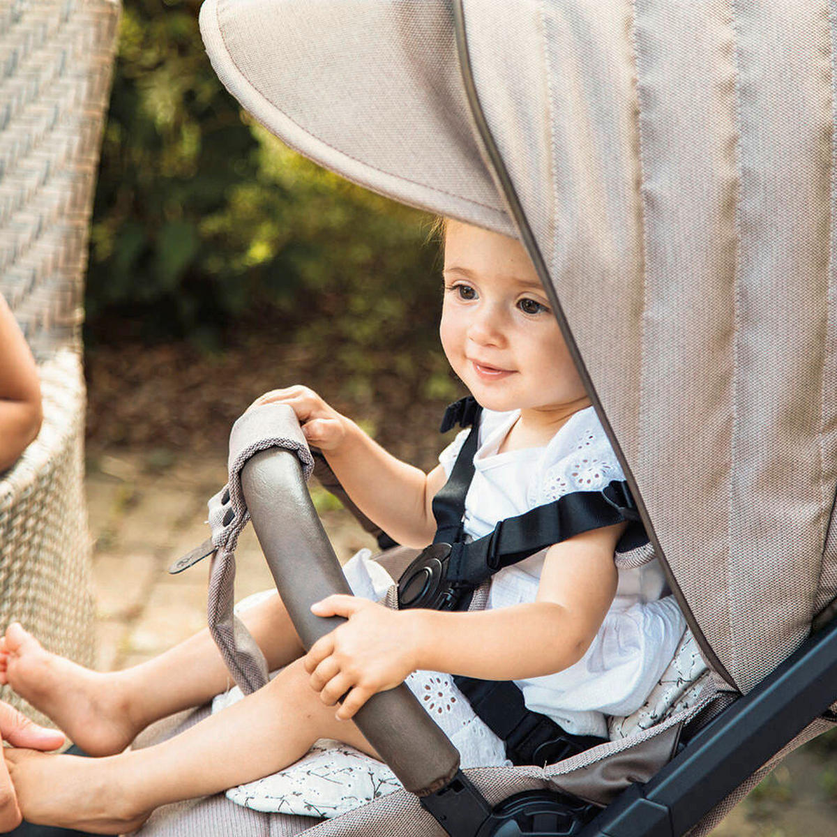 KOMBIKINDERWAGEN  FX4 Swing Set mit Handbremse  Camel-Tabak-Blume ecru  - Creme/Schwarz, Basics, Textil (100/55/130cm) - Gesslein