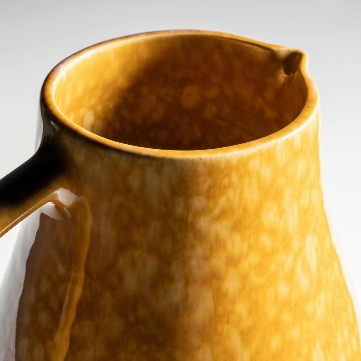 KRUG    - Dunkelgelb/Weiß, Basics, Keramik (8,5/19,5cm) - Gipfelstück