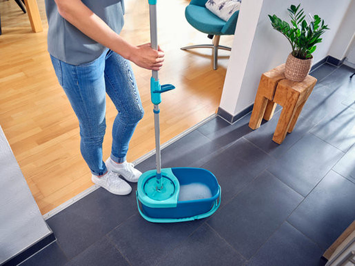 BODENREINIGUNGS-SET CLEAN TWIST DISC MOP  - Basics (109-140cm) - Leifheit