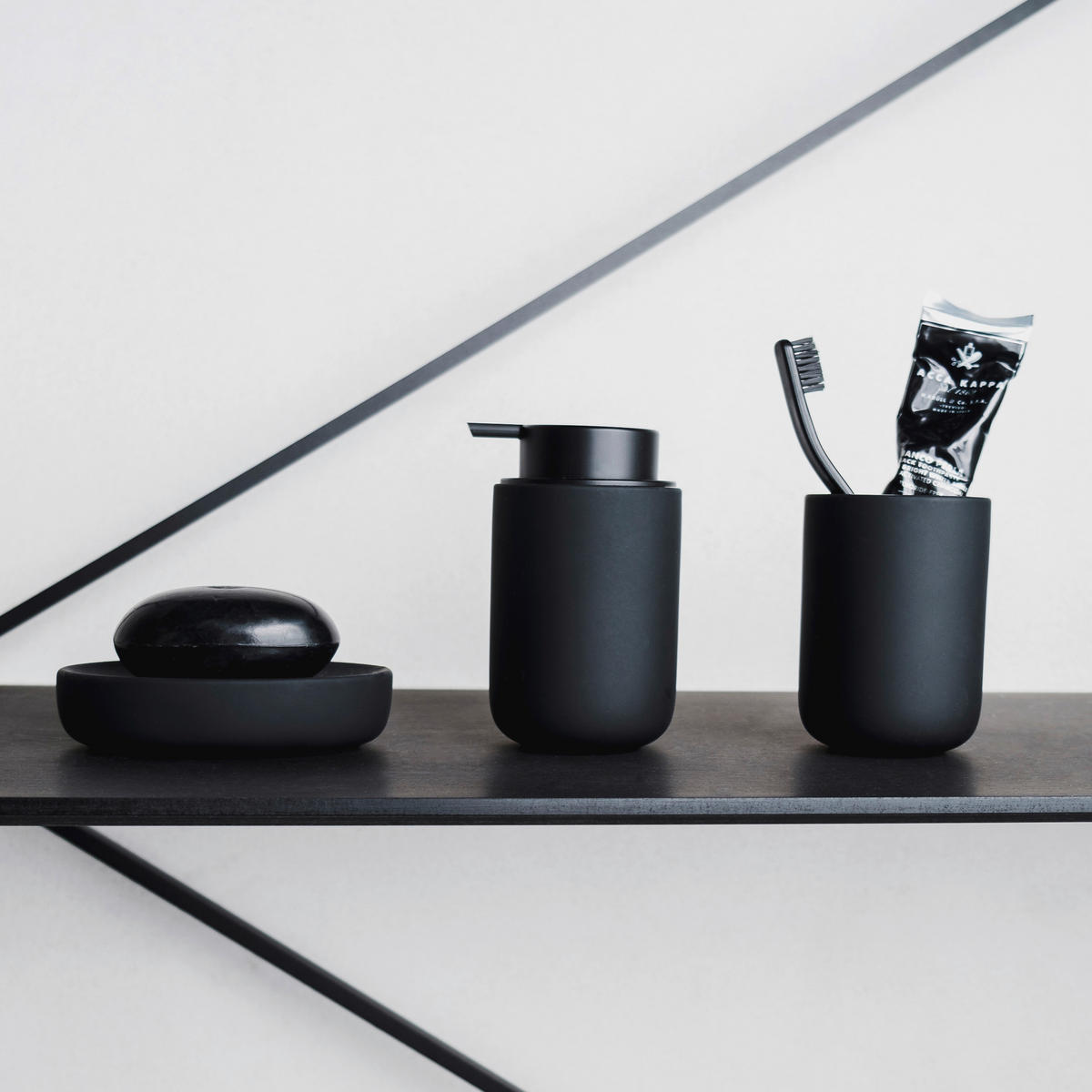 SEIFENSCHALE - Schwarz, Basics, Keramik (13/8,5/2,5cm) - Moeve