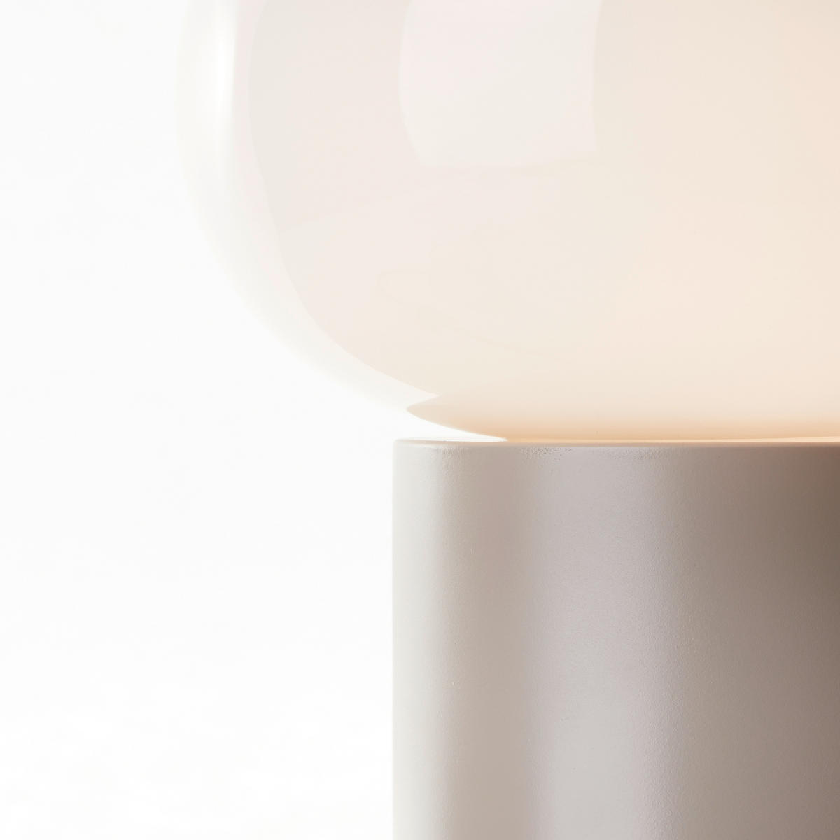 TISCHLEUCHTE - Taupe/Weiss, Design, Glas/Metall (20/27cm) - Brilliant