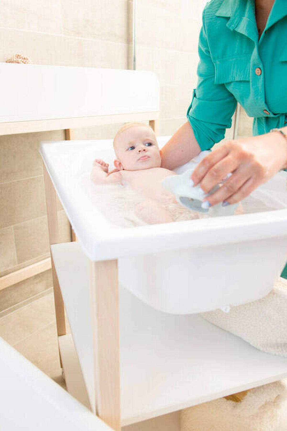 WICKELTISCH 2in1 Set Wickeltisch + Badewanne Weiß, Buchefarben  - Buchefarben/Weiß, KONVENTIONELL, Holzwerkstoff/Kunststoff (91,5/53,5/106,5cm) - Childhome