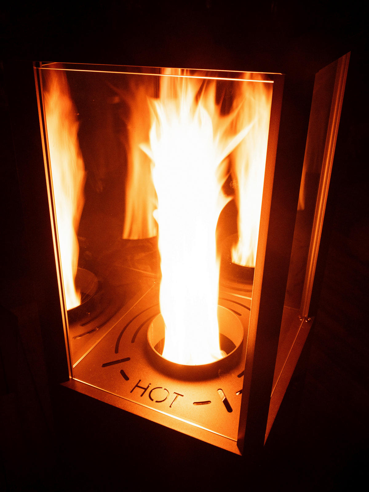 HEIZSTRAHLER - Schwarz, Design, Metall (35,5/137/35,5cm) - Nouvel