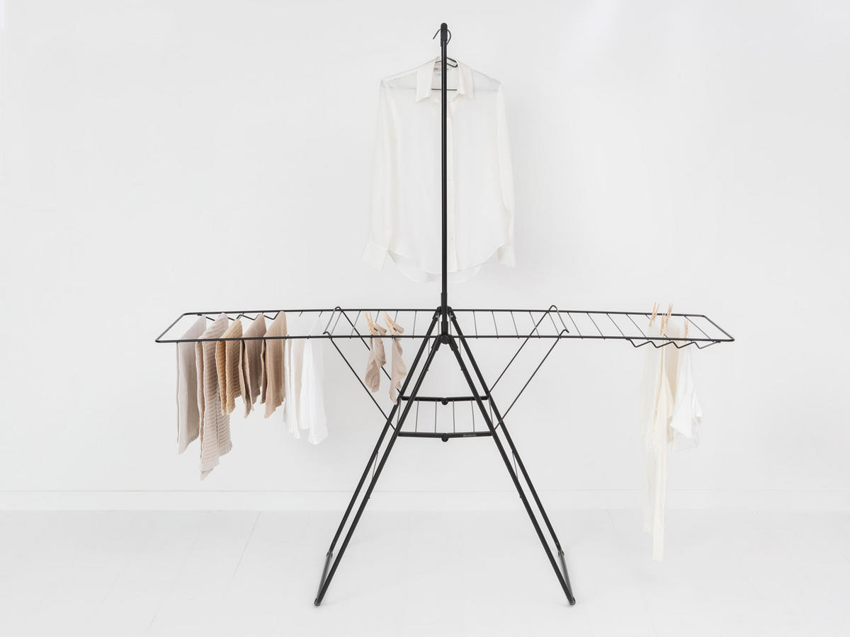 STALAK ZA SUŠENJE RUBLJA - crna, Design, metal (66,1/98,9cm) - Brabantia