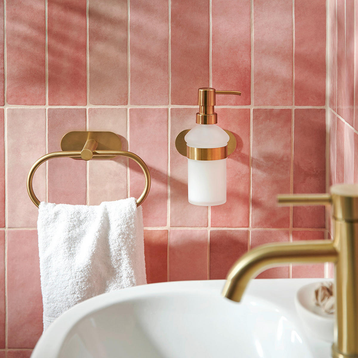 TÖRÖLKÖZŐTARTÓ 20,5/12,5/7,5 cm  - aranyszínű, Lifestyle, fém (20,5/12,5/7,5cm) - Mömax