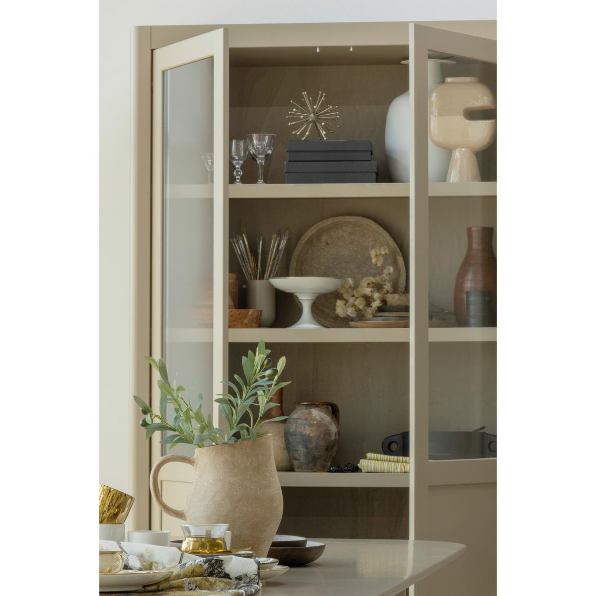 VITRINE  in Kiefer Schlammfarben  - Schlammfarben/Schwarz, Design, Holz/Metall (120/217/48cm) - Livetastic