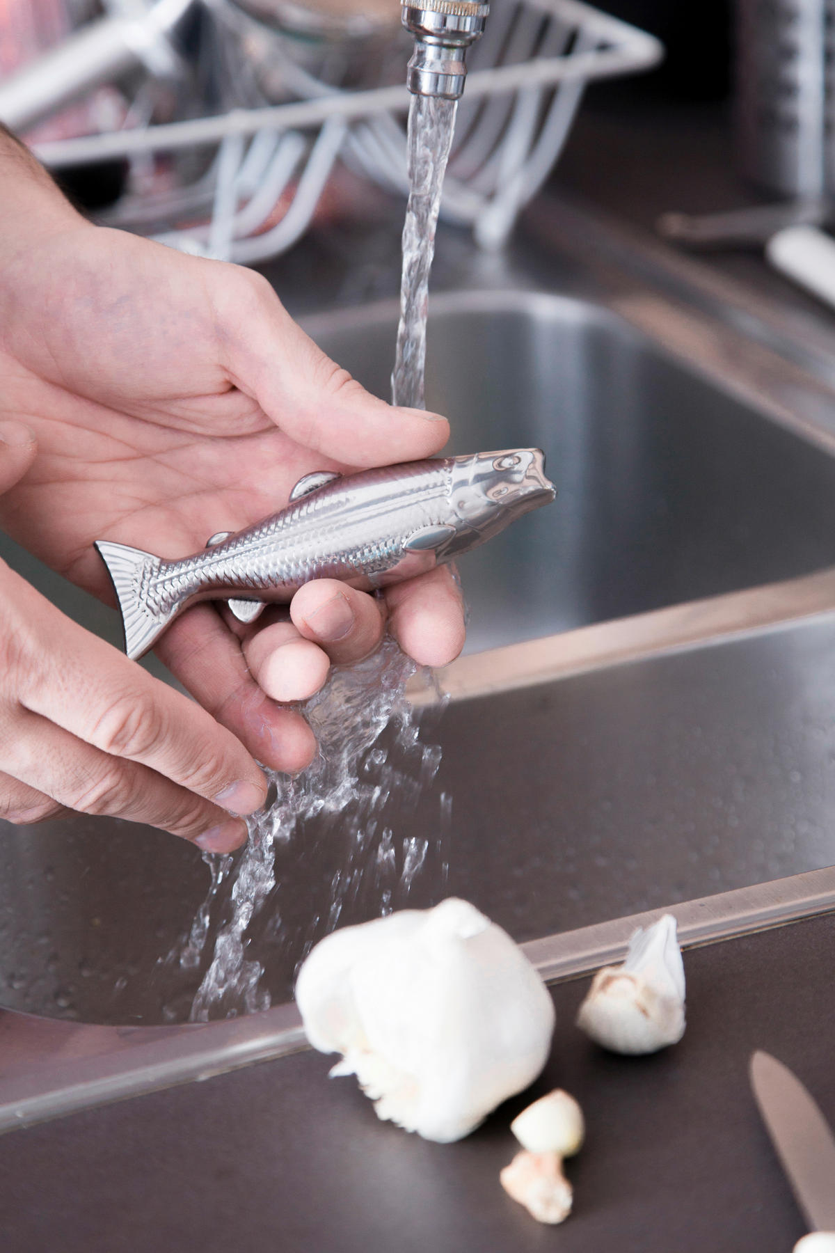 MILO - siva, Basics, kovina (3,7/12,5/2,7cm) - Kikkerland