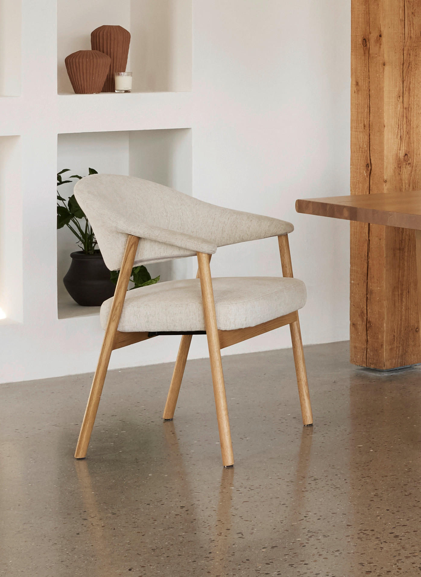 ARMLEHNSTUHL  in Chenille  - Sandfarben/Eichefarben, KONVENTIONELL, Holz/Textil (63/81/63cm) - Ambia Home