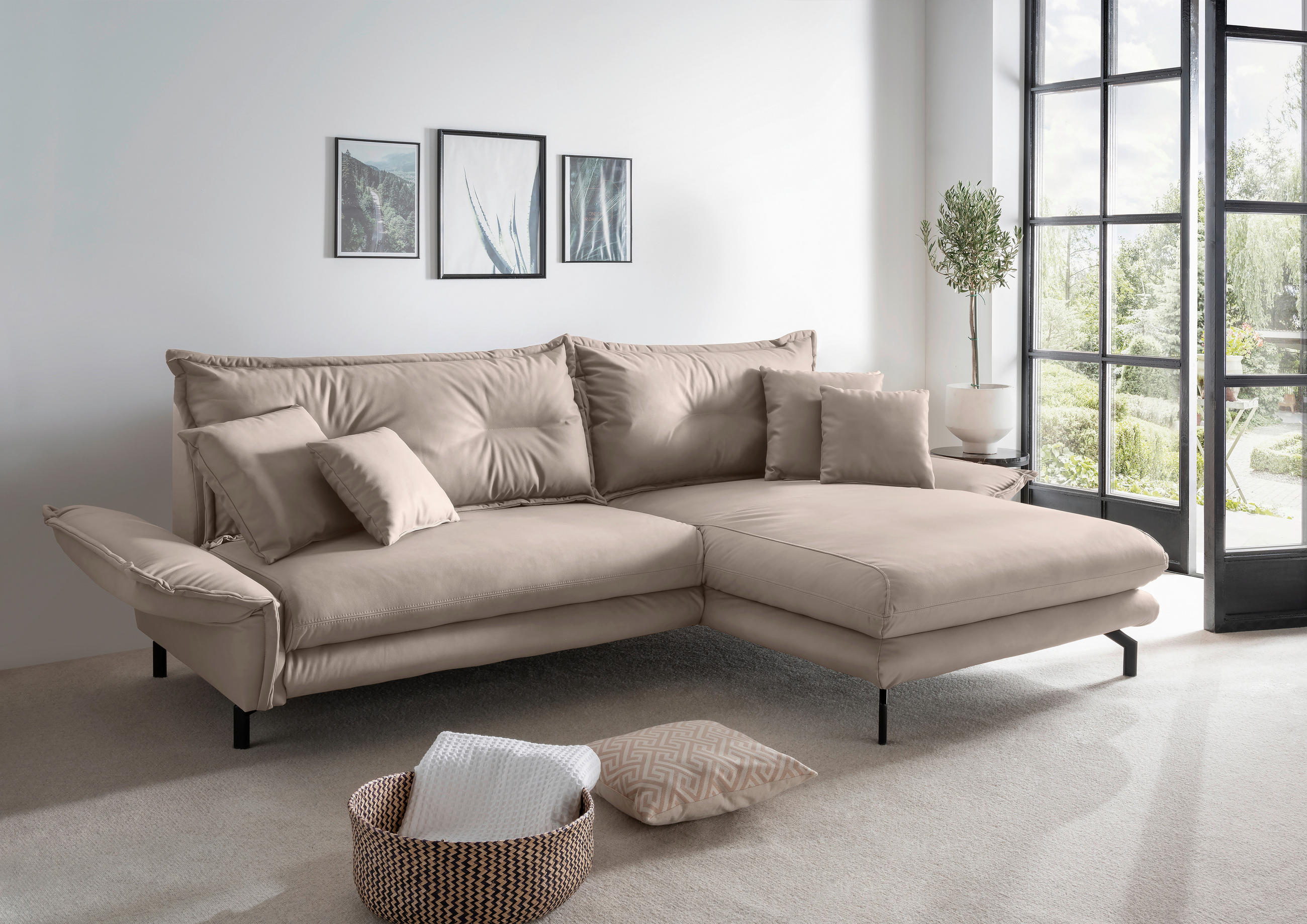 ECKSOFA in Lederlook Beige  - Beige/Schwarz, Modern, Textil/Metall (255/180cm) - Livetastic